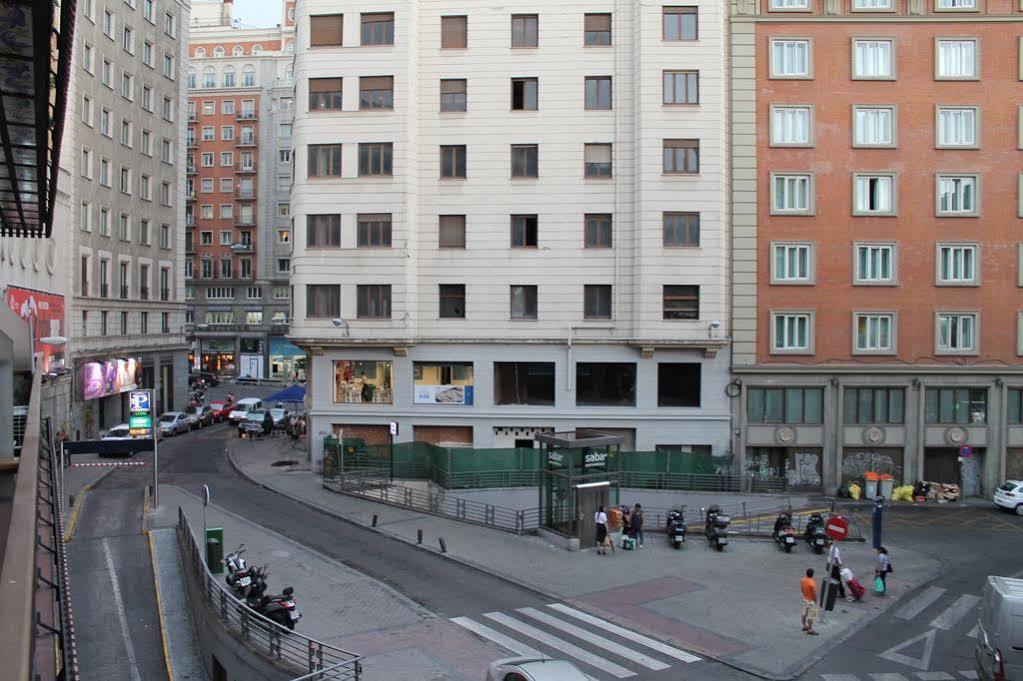 Apartamentos Rialto Madrid Exterior foto